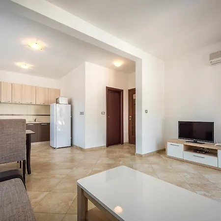 Montreal Apartment Budva