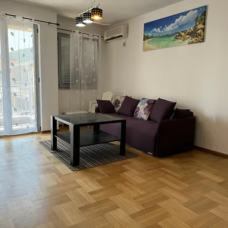 Montreal Apartment Budva